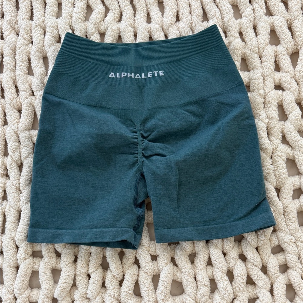 Alphalete Women's Teal High-Rise Amplify Shorts